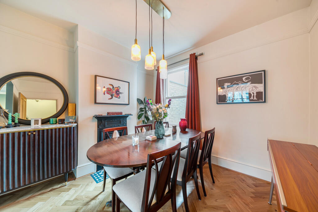 House in London, Blackheath Royal Standard, East Greenwich - View 4