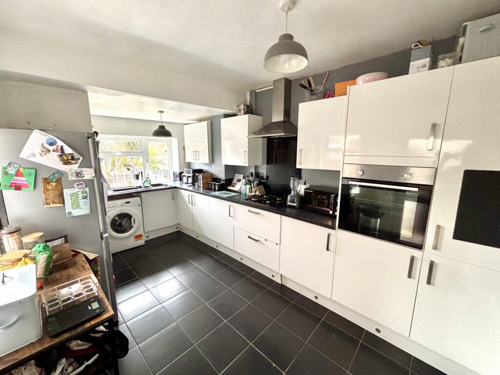 Additional image 8 of Seaton Road, Yeovil, BA20