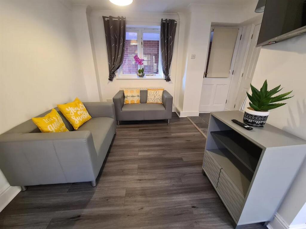 Main image of property: Station Road West, Canterbury