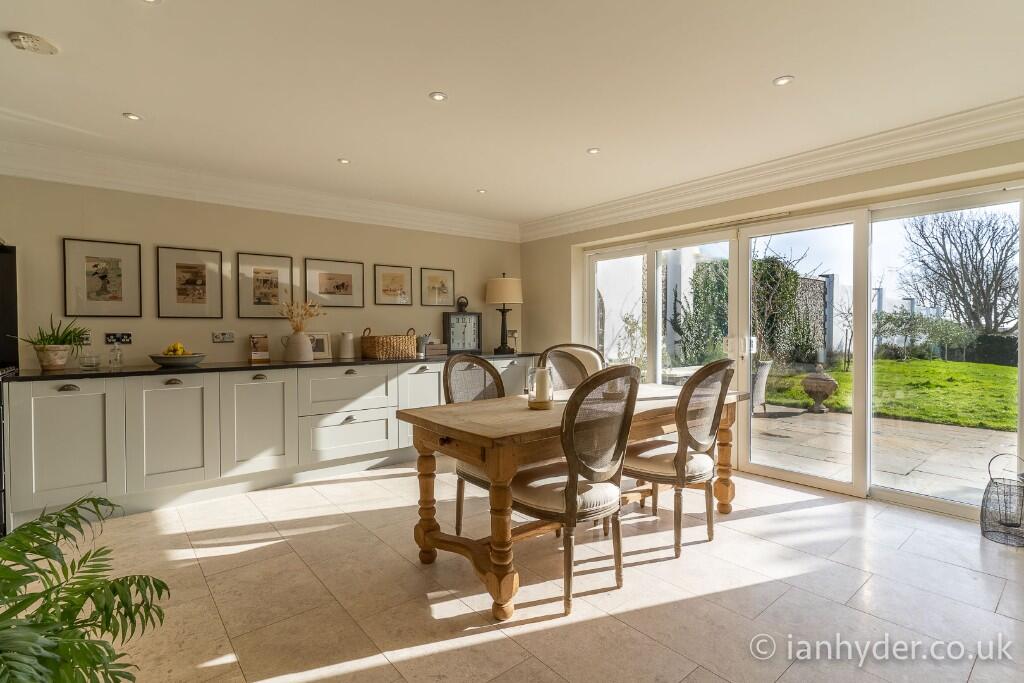 Bazehill Road, BN2 photo 5