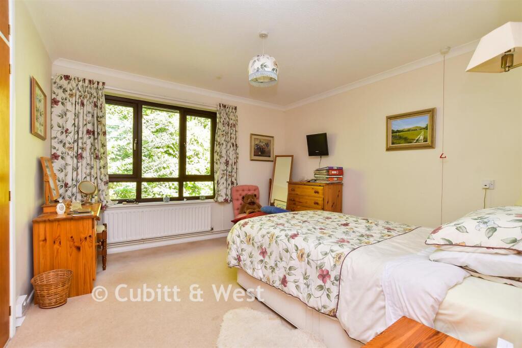 Apartment in Brighton - View 4
