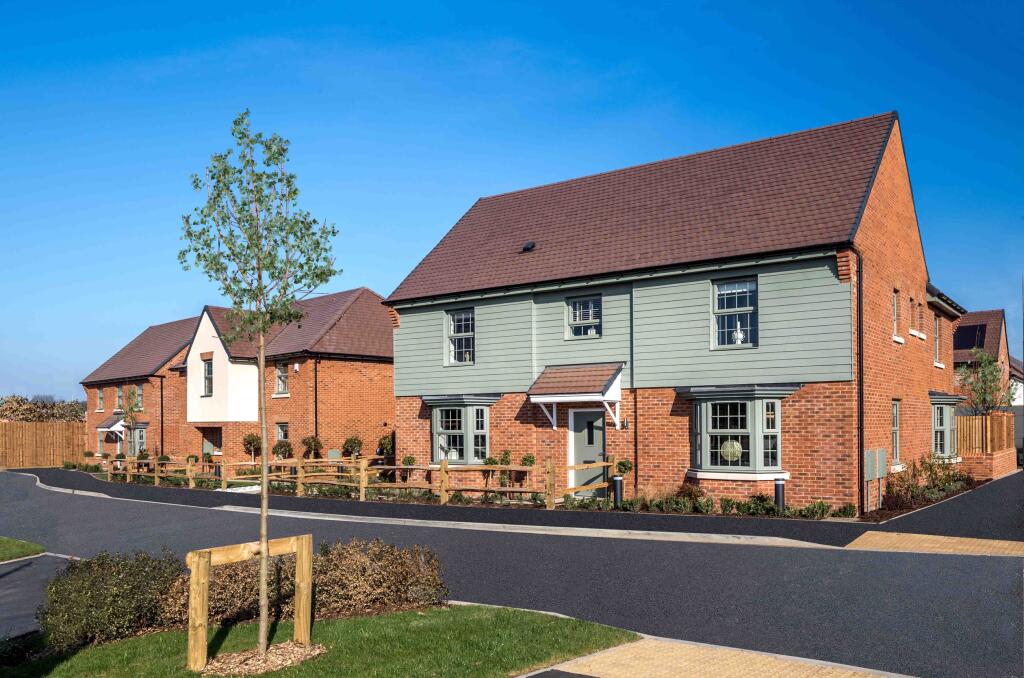 Main image of property: Greensleaves Avenue, Borden,
Sittingbourne, 
Kent, 
ME10 1FW