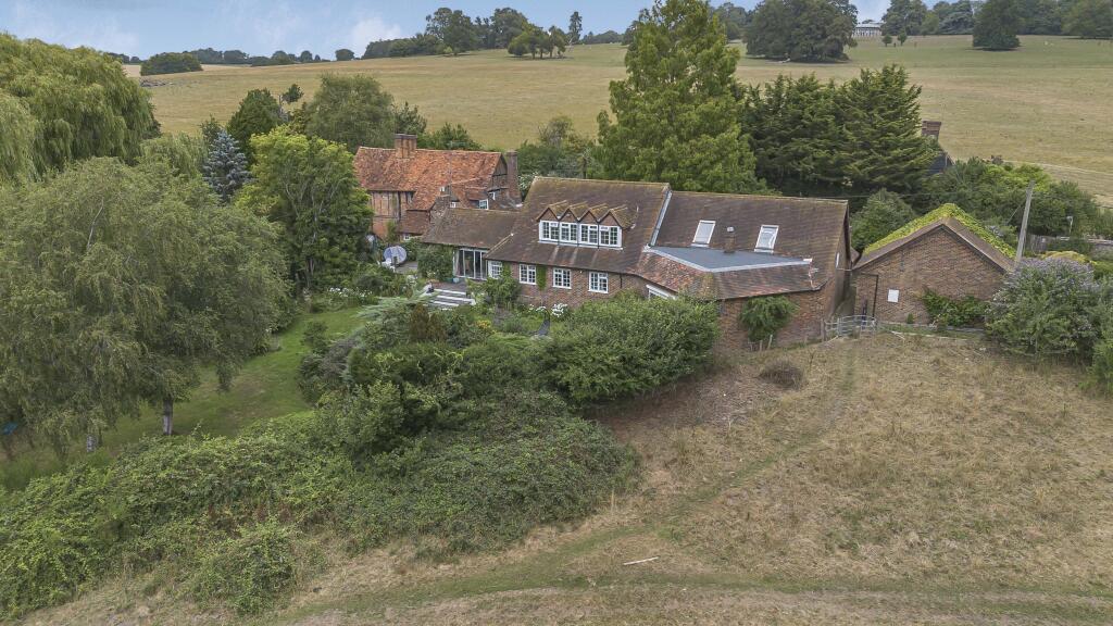 Main image of property: Leighton Buzzard Road, Water End, HP1