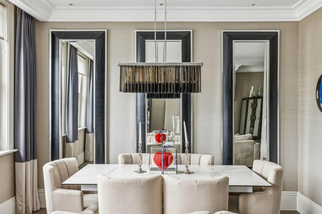 Apartment in London - View 5