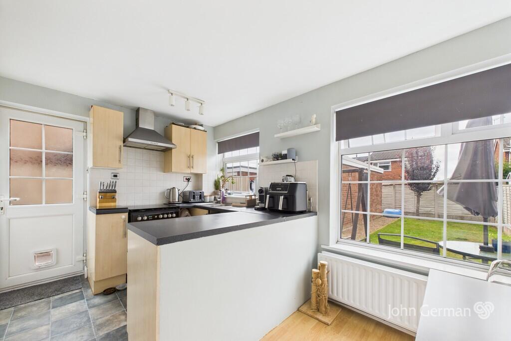 Sharnbrook Grove, Stafford photo 4
