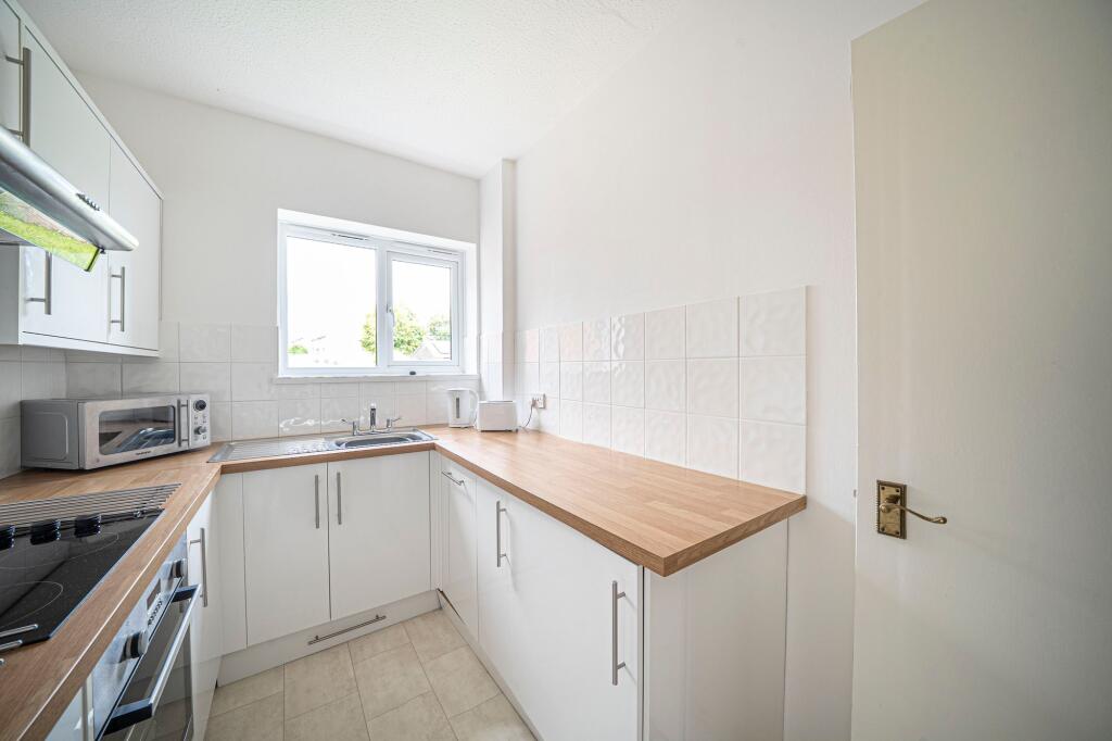 Apartment in Salisbury - View 5