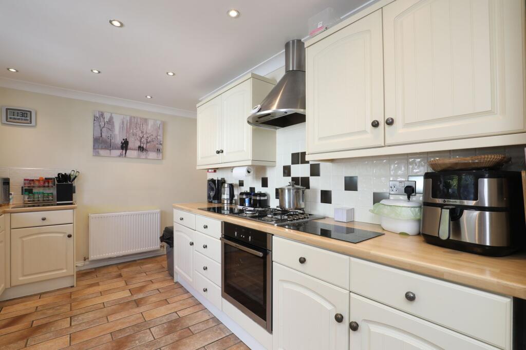 House in Cardiff, Whitchurch - View 3