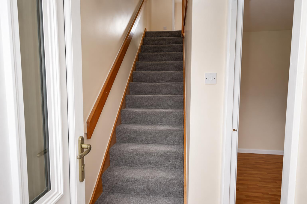 House in Wakefield - View 5