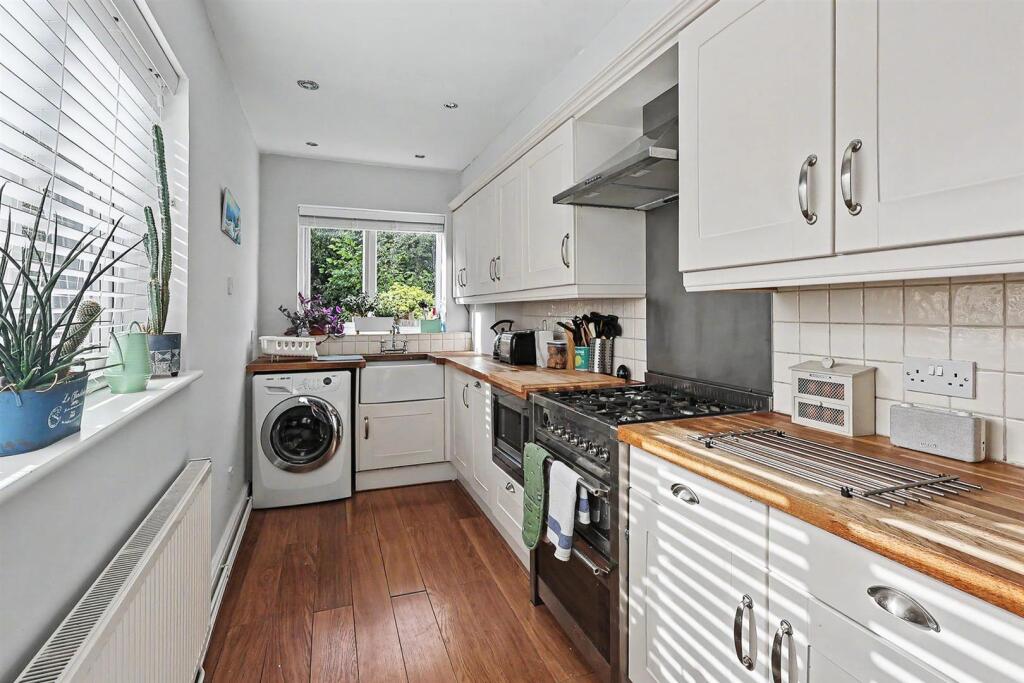House in Nottingham, Nottinghamshire - View 3