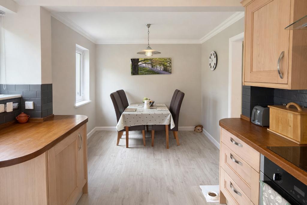 Blandford Close, Welland, Malvern, Worcestershire, WR13 6SF photo 2