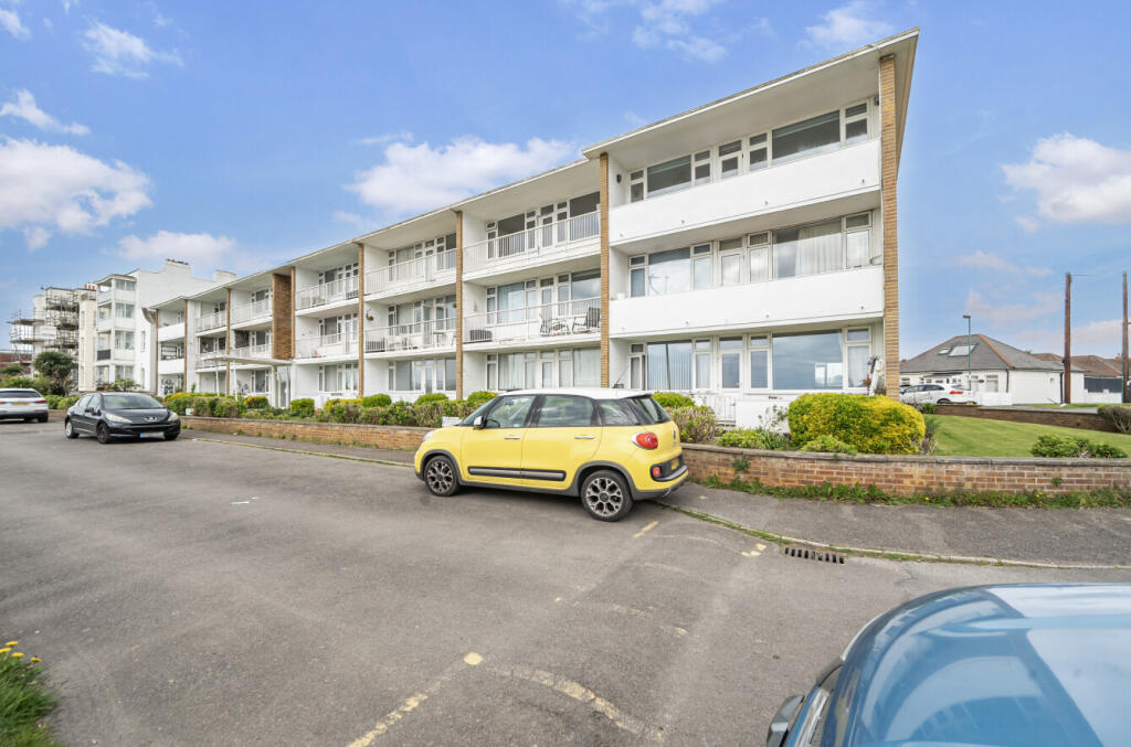 Main image of property: Brighton Road, Lancing, West Sussex, BN15