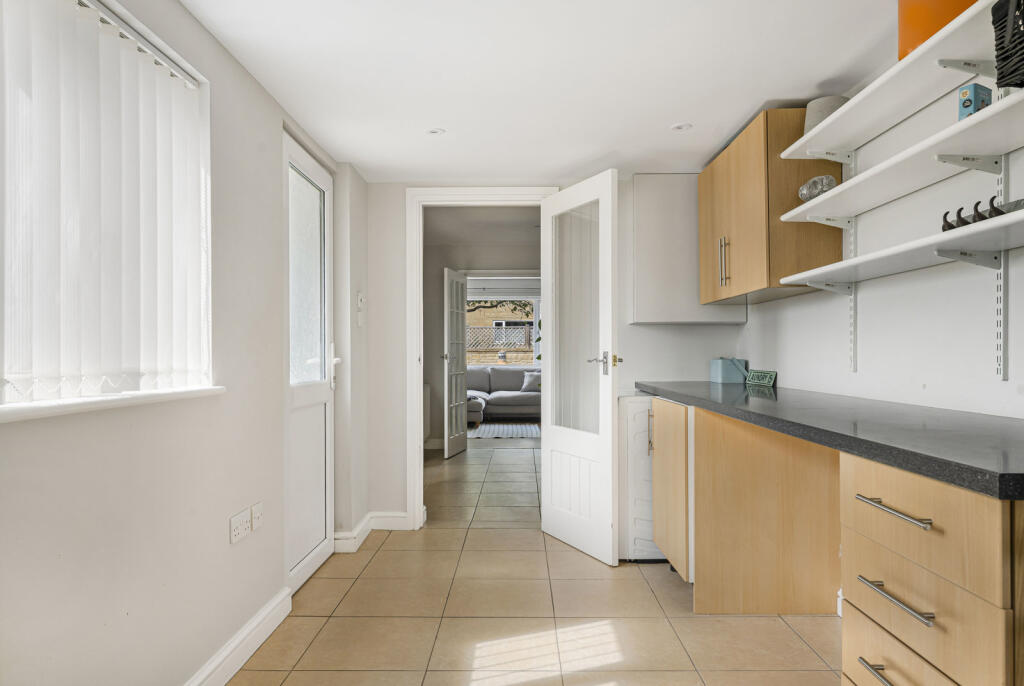 North Home Road, Cirencester, Gloucestershire, GL7 - More