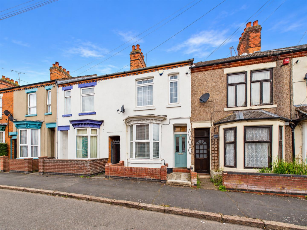 2-bed terraced on Lodge Road, Rugby, £260,000