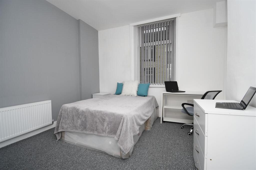 Additional image 8 of Queensberry Road, Burnley