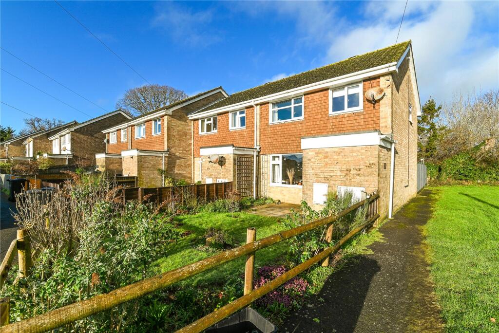 3-bed terraced on Thornham Road, Ashley, New Milton, Hampshire, BH25, £300,000