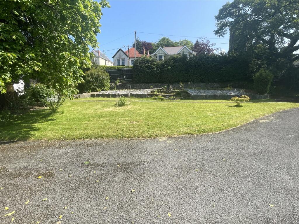 College Street, Ammanford, Carmarthenshire, SA18 photo 2