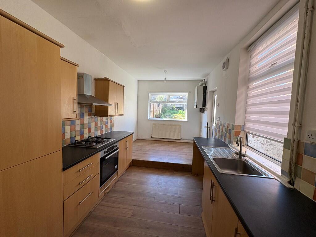 Main image of property: Earlsdon Avenue North, Coventry, CV5