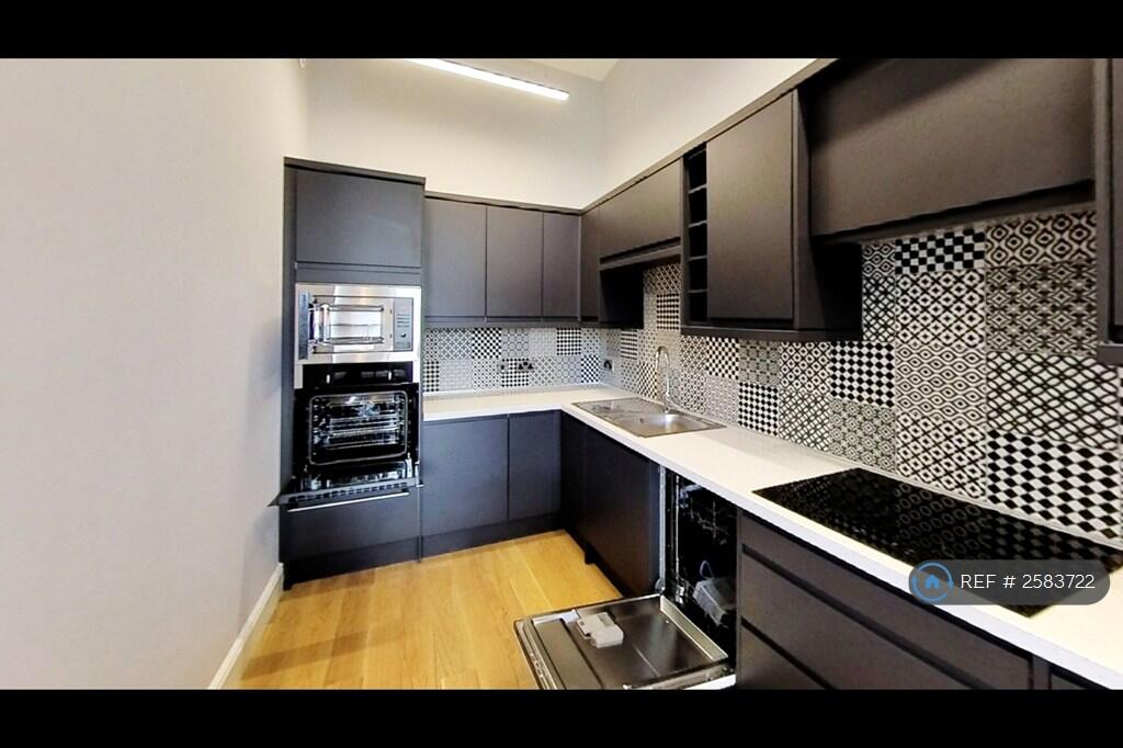 Apartment in Nottingham - View 4