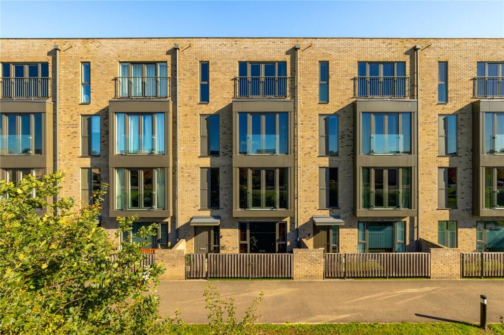 Main image of property: Clay Farm Drive, Trumpington, Cambridge, Cambridgeshire, CB2