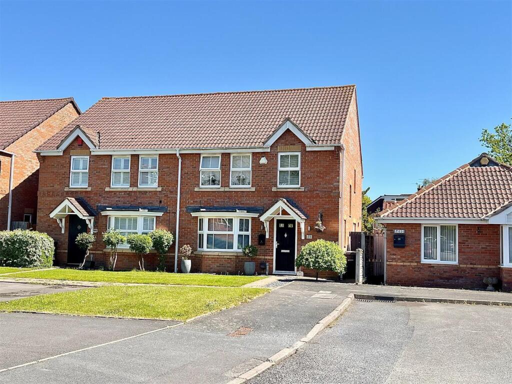Main image of property: Warren House Walk, Walmley, Sutton Coldfield
