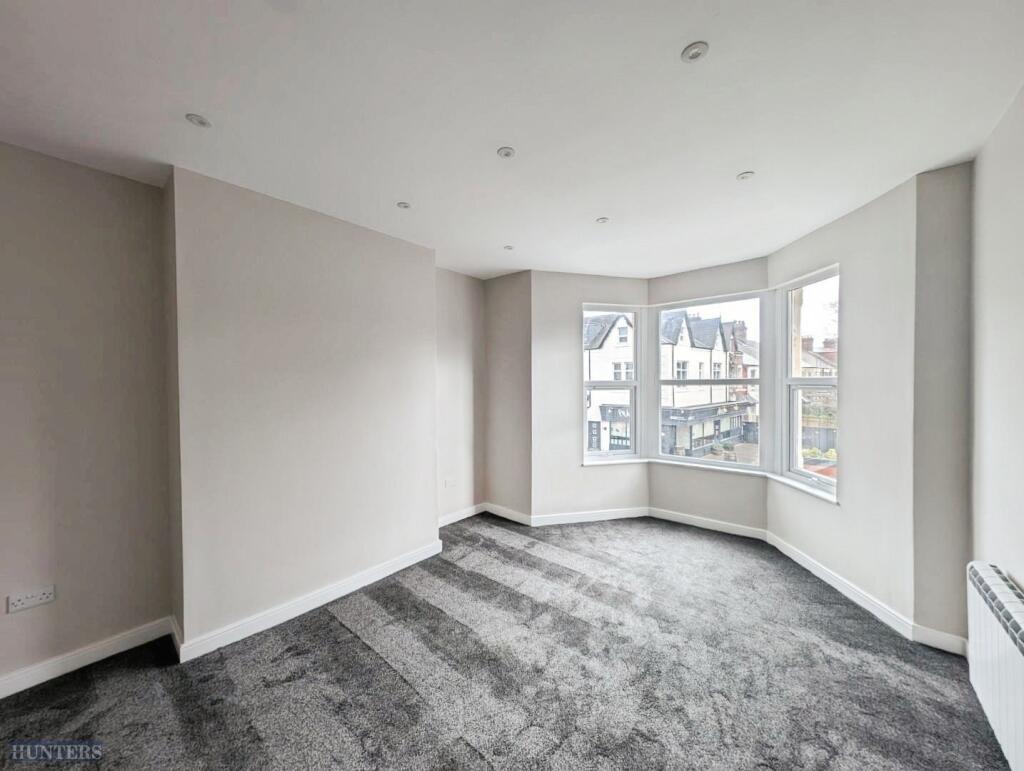 Apartment in Whitley Bay, Cullercoats - View 3