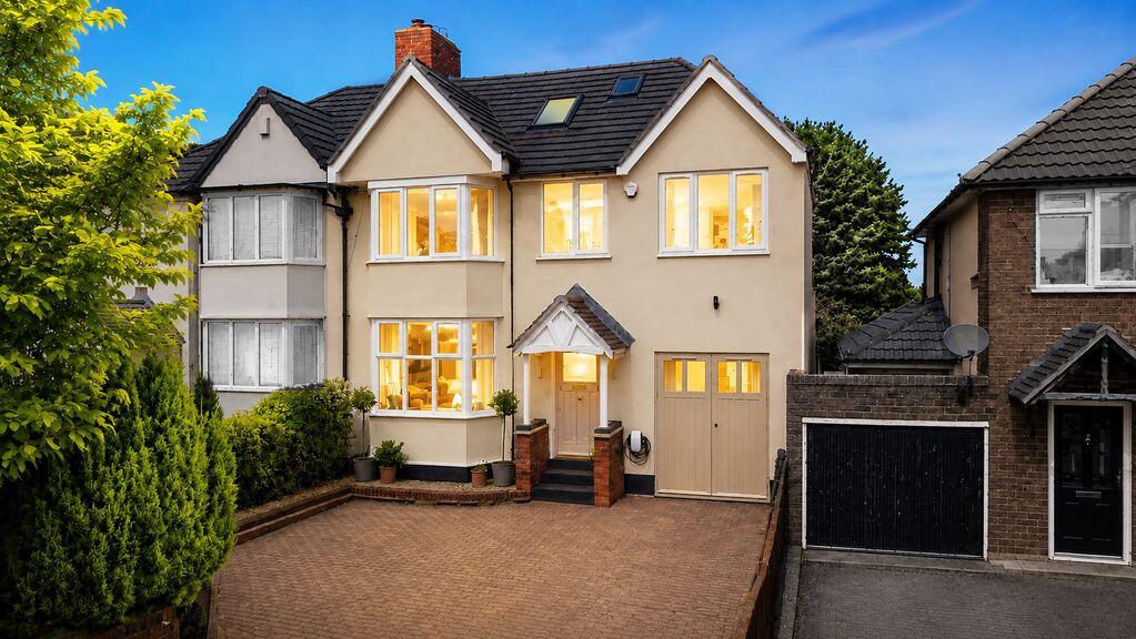 Main image of property: Four Oaks Common Road, Four Oaks, Sutton Coldfield, B74 4NL