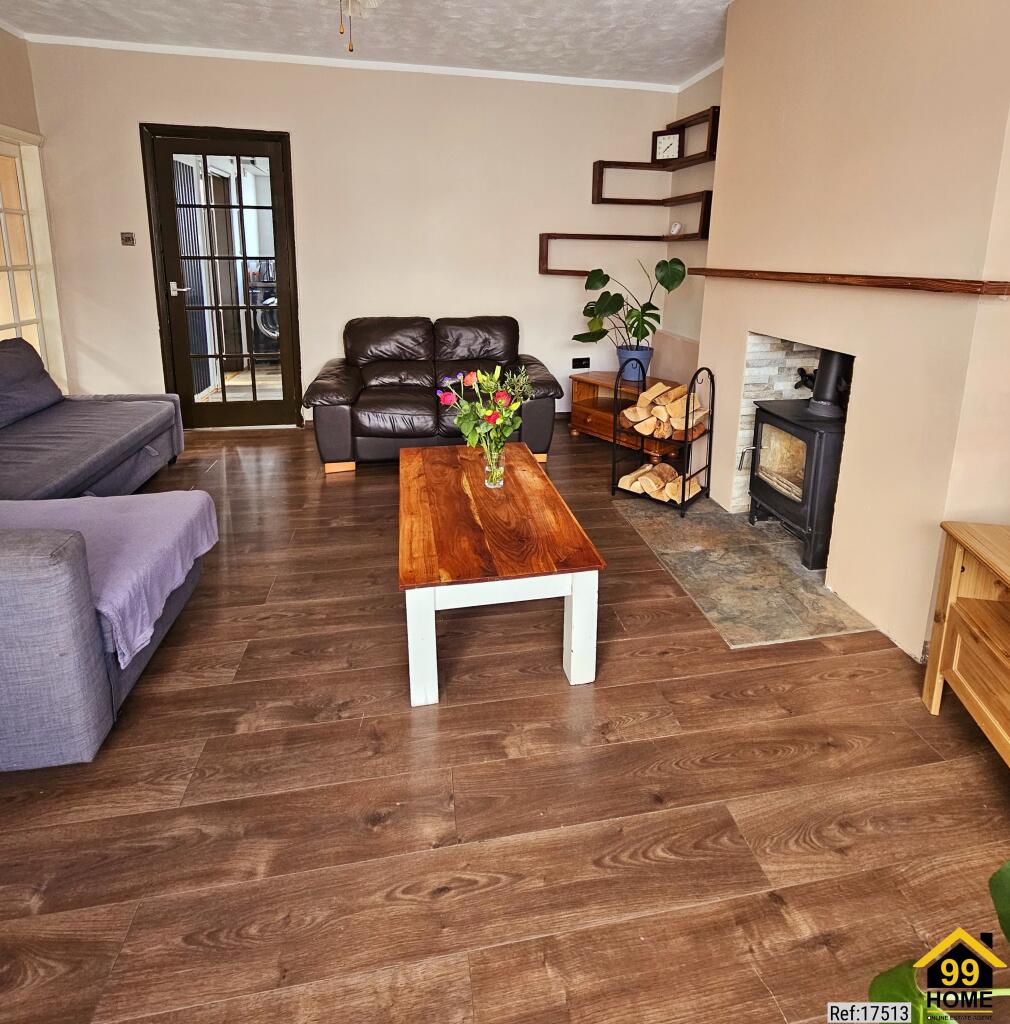 House in Stoke-on-Trent - View 4