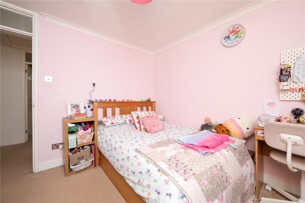 Additional image 7 of Canberra Close, St. Albans, Hertfordshire