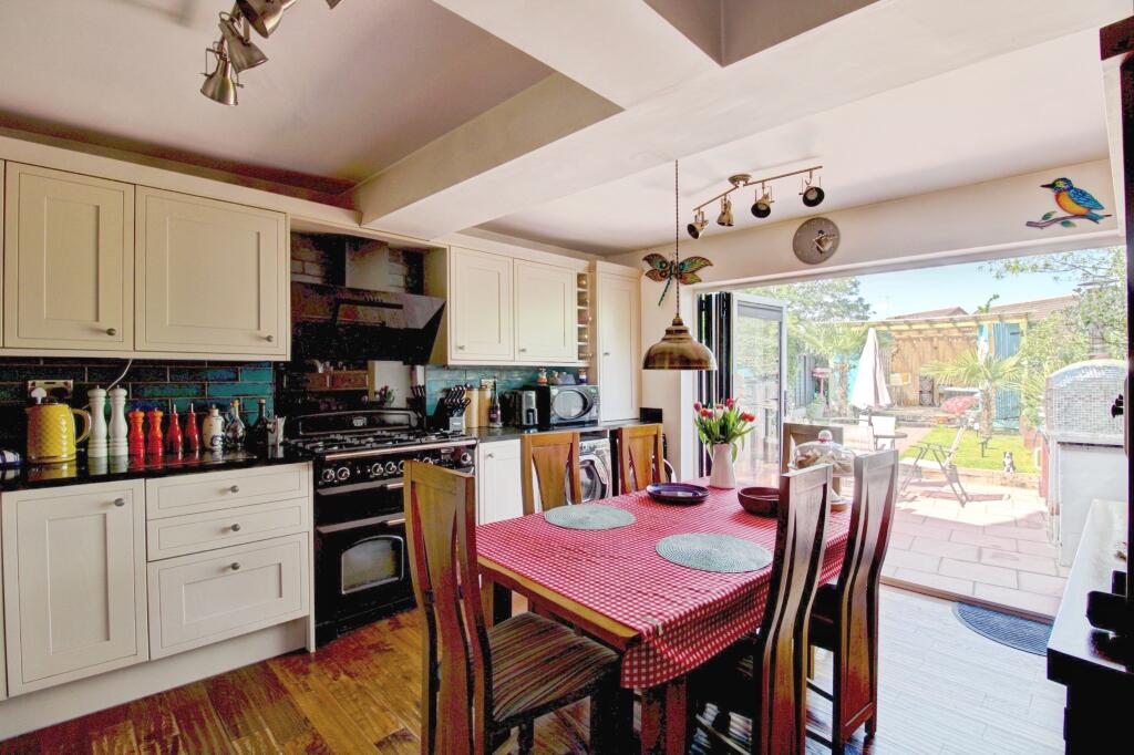 Watling Street, Tamworth, B77