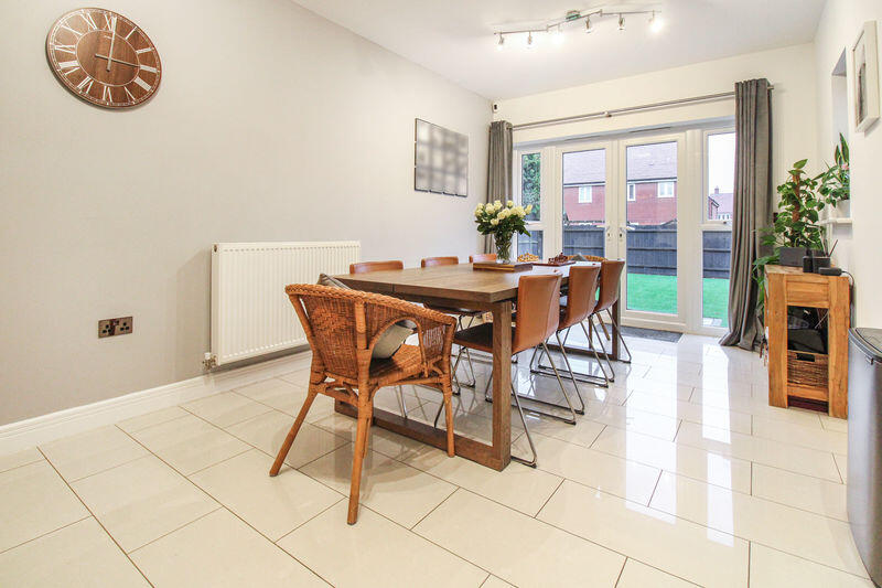 Jubilee Close, Blunham MK44 photo 3