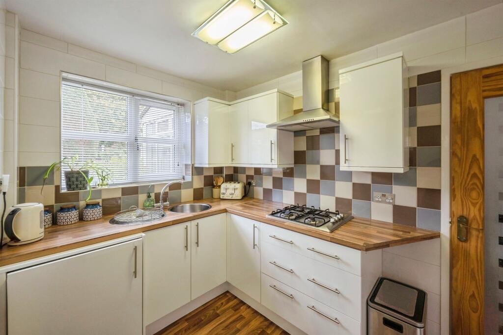 House in Doncaster - View 5