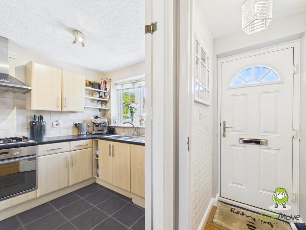 House in Basingstoke and Deane, Basingstoke - View 2
