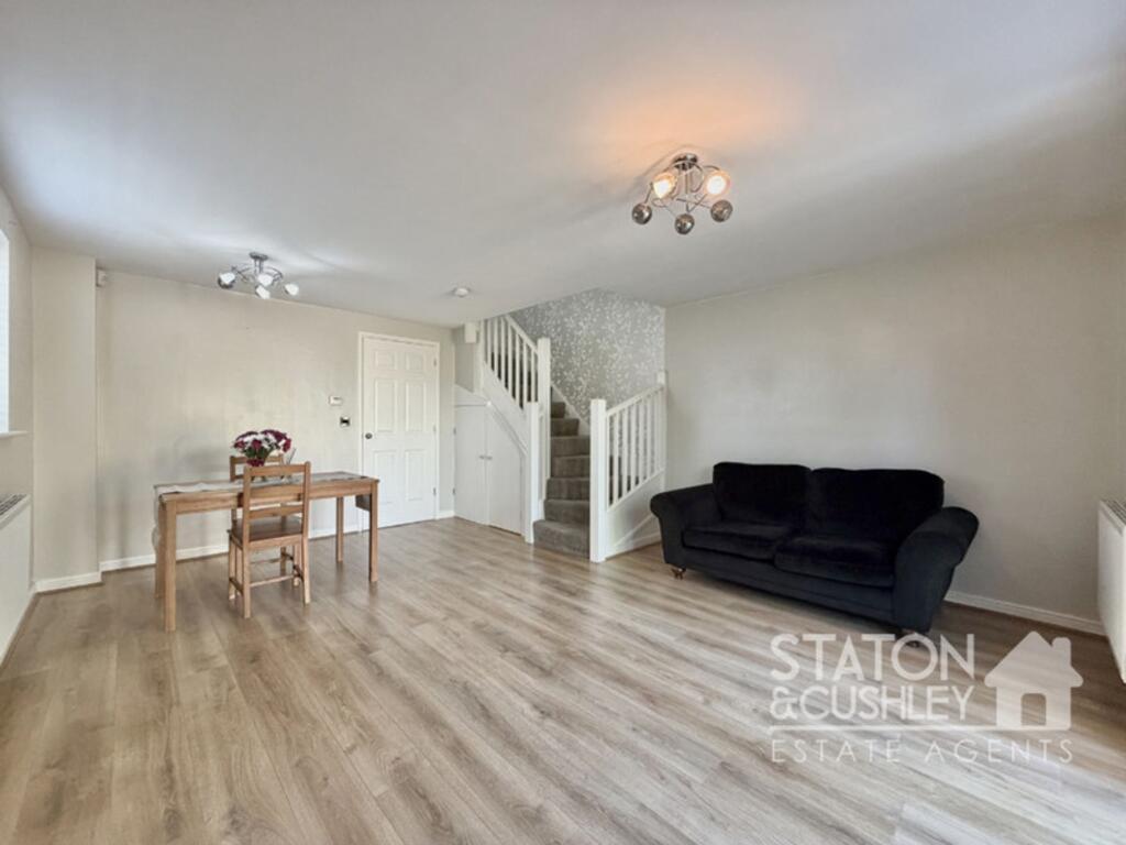 Belle Vue Lane, Blidworth, NG21 photo 4