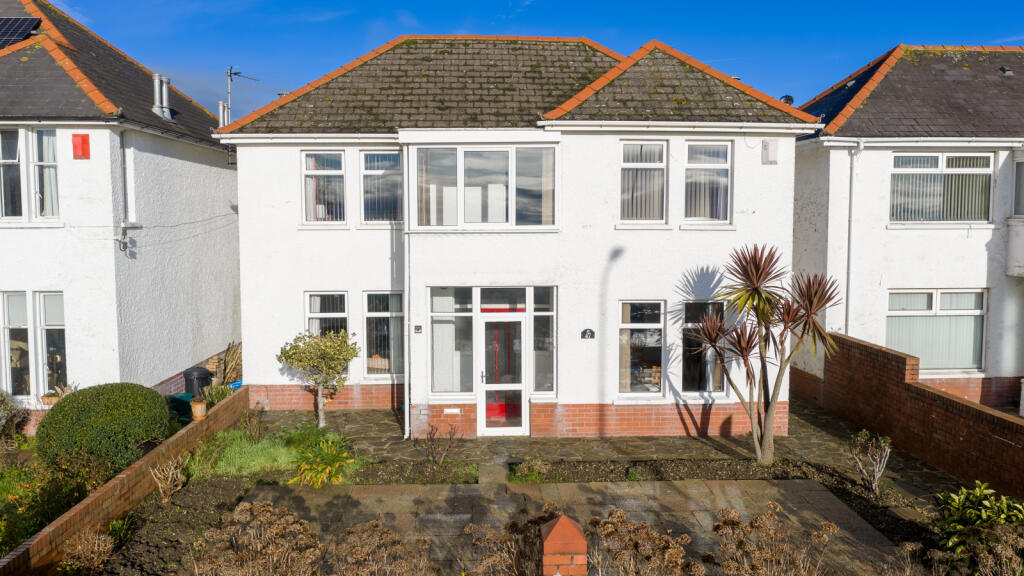 3-bed detached on The Parade, Barry, £550,000