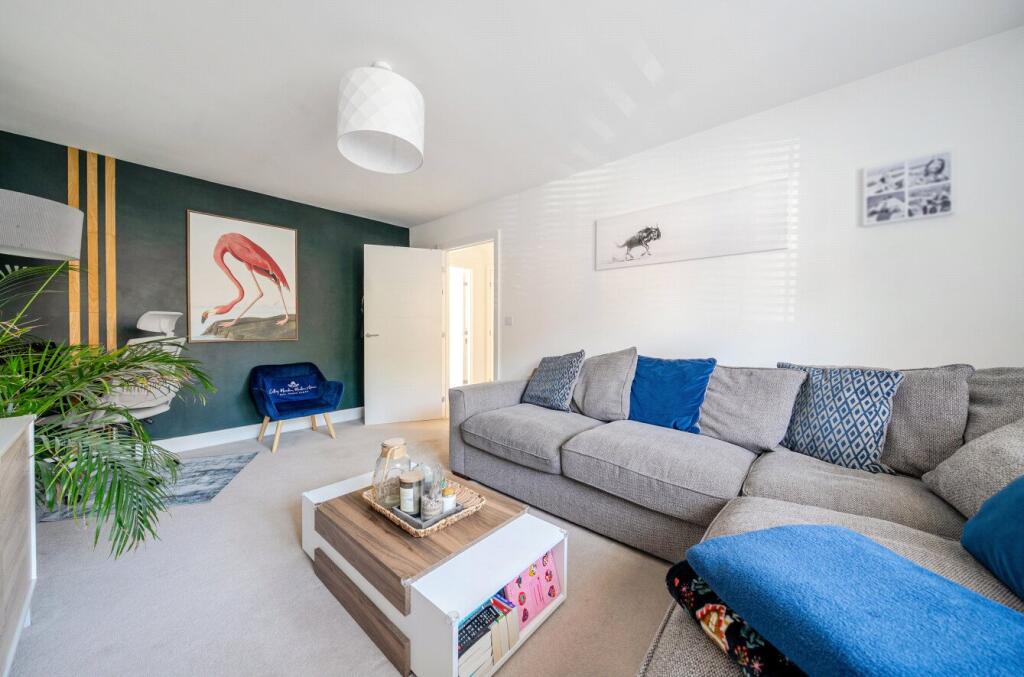 House in Guildford - View 4