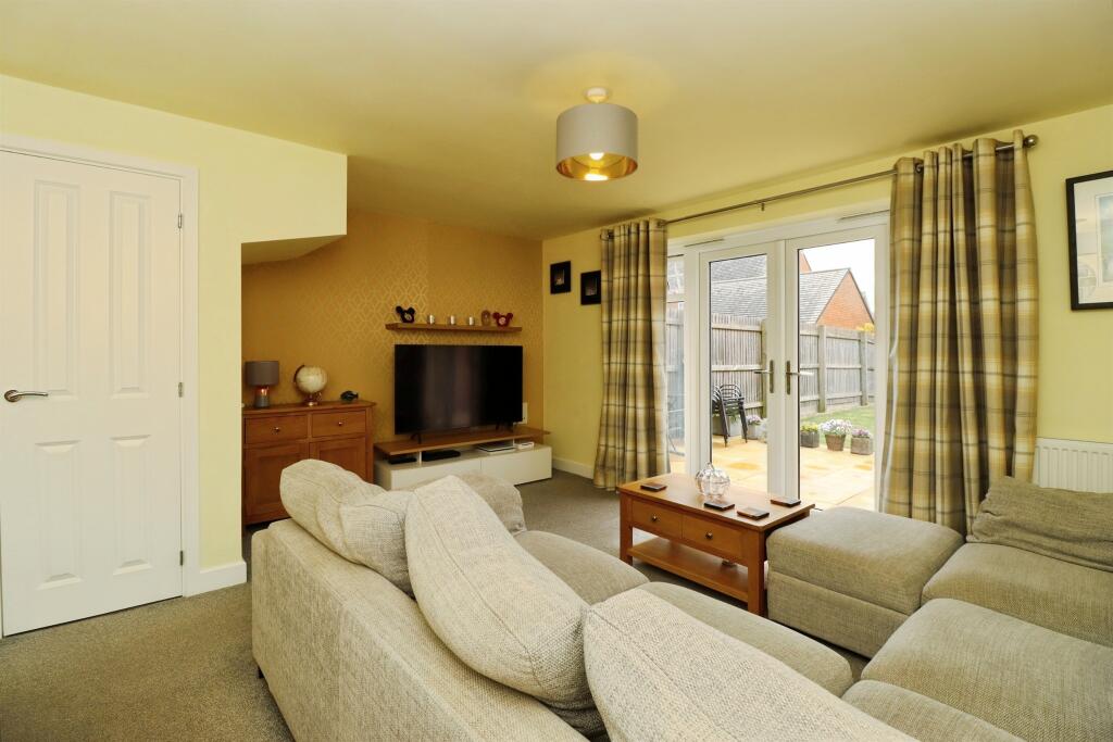 Claydon Avenue, Barton Seagrave, KETTERING photo 3