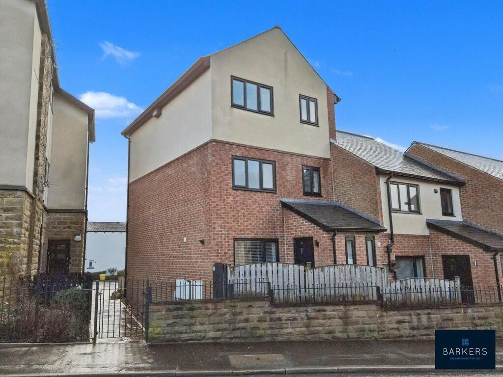 Main image of property: Kirkgate, Birstall, Batley