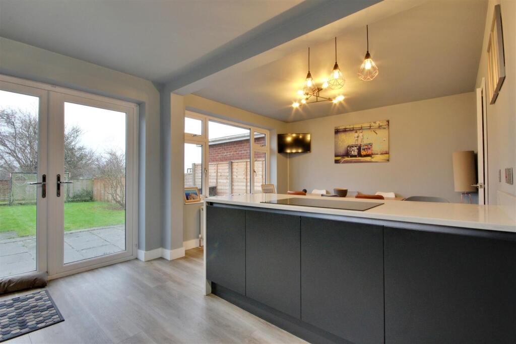1 Harthill Avenue photo 2