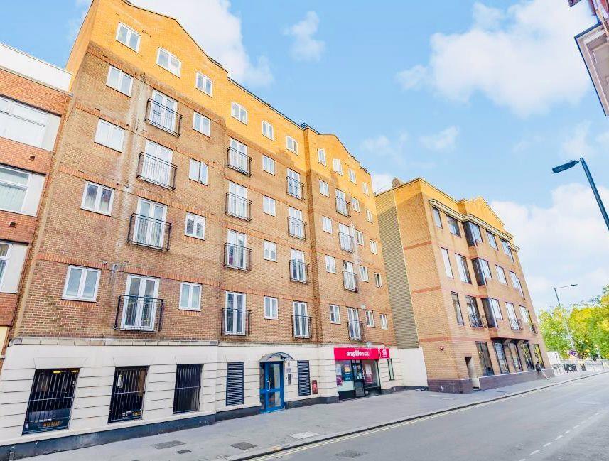 Main image of property: Cheapside, Reading