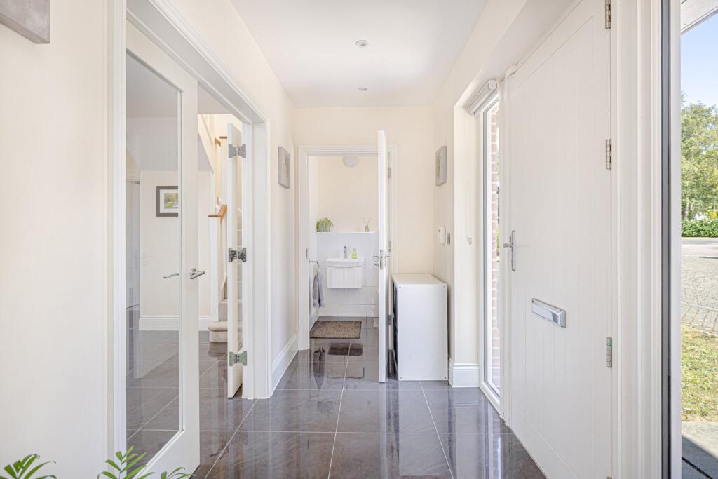 Birchwood Mews, Bishop's Stortford, Hertfordshire, CM23 - View 6