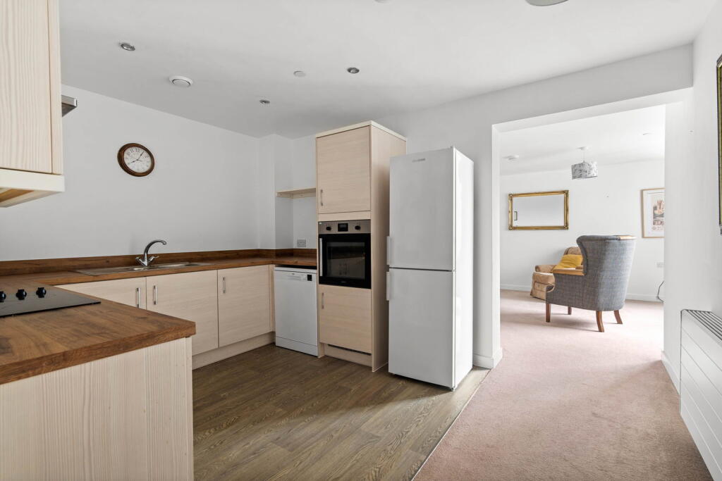 Flat 51, Crookbarrow View, 3 Gotland Road, Worcester.  WR5 2GN photo 3