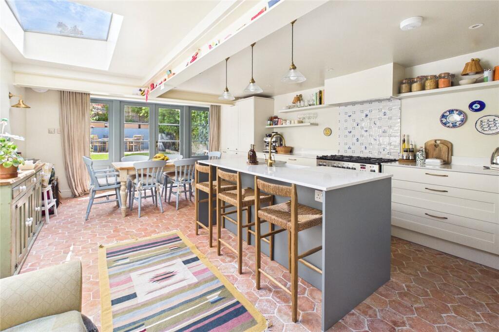 Main image of property: Lowden Road, London, SE24