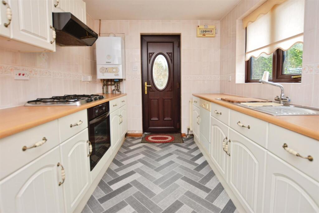 House in Scunthorpe, Yaddlethorpe, Bottesford - View 5