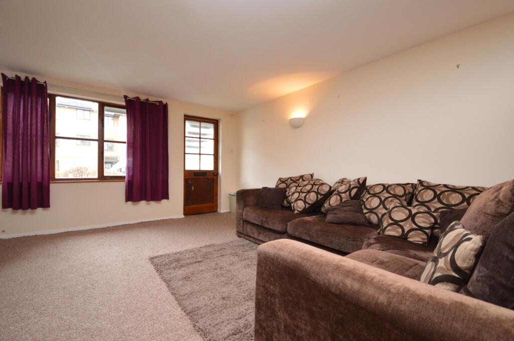 1 bedroom maisonette for rent
