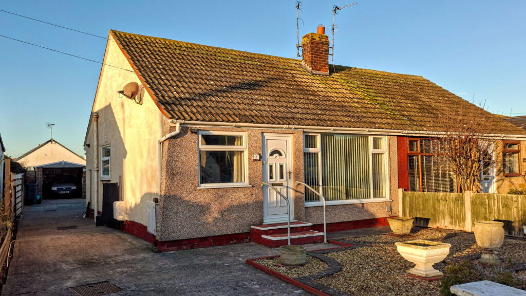 Main image of property: Lon Y Cyll, Pensarn, Conwy, LL22 7RW