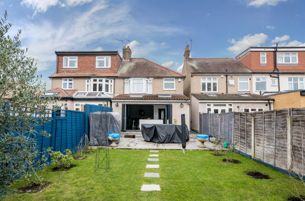 House in Ilford - View 4