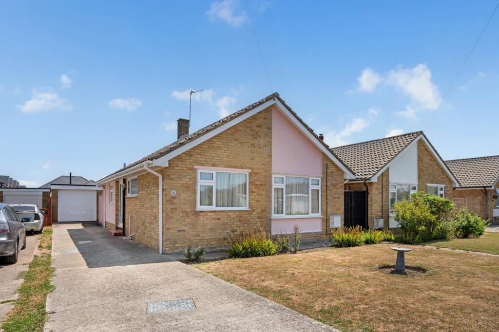 Main image of property: Grayswood Avenue, Bracklesham Bay, West Sussex, PO20