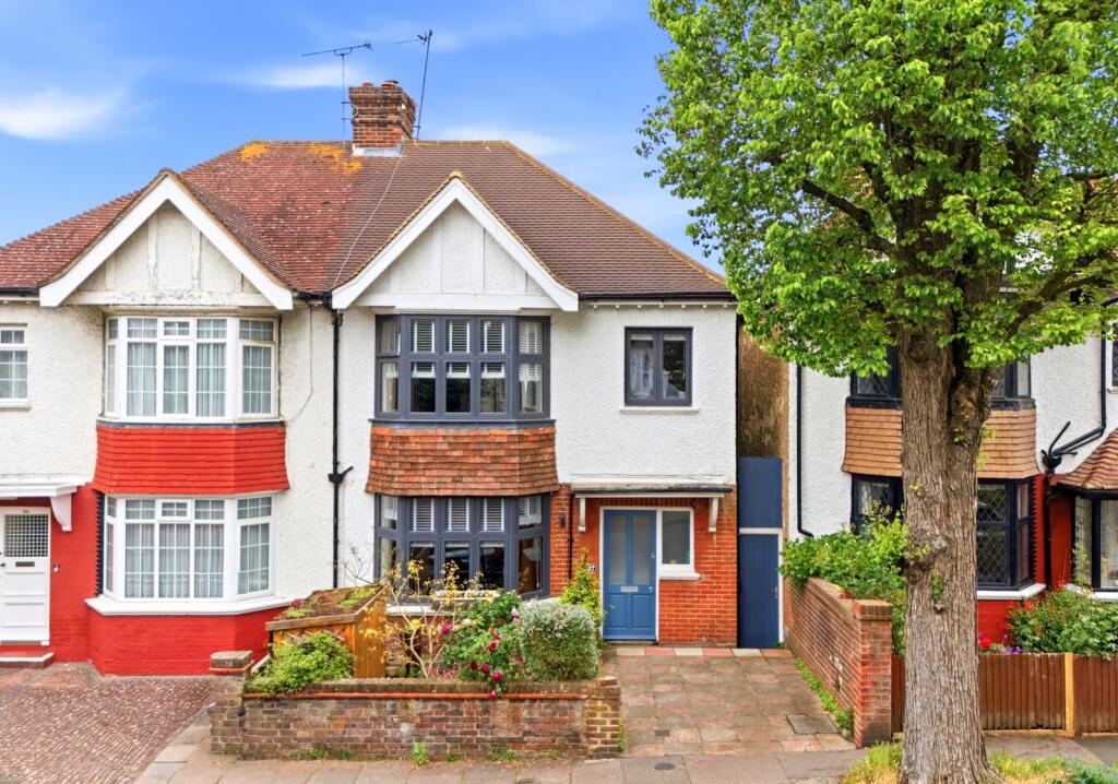 Main image of property: Windlesham Gardens, Brighton, BN1 3AJ