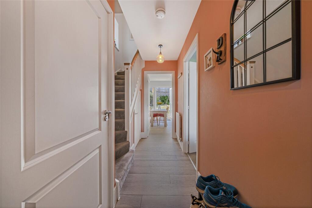House in Dartford - View 5