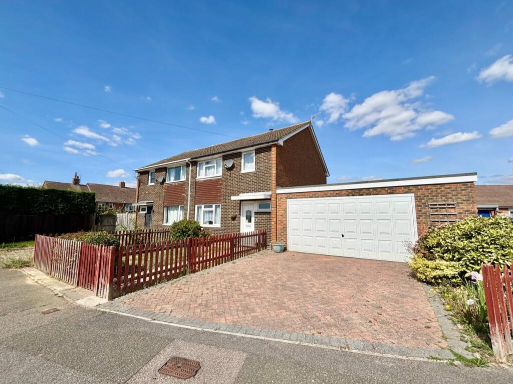 3-bed semi-detached on Pankhurst Close, Bexhill-on-Sea, TN39, £320,000